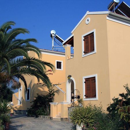 Villa Helen Arillas  Luaran gambar