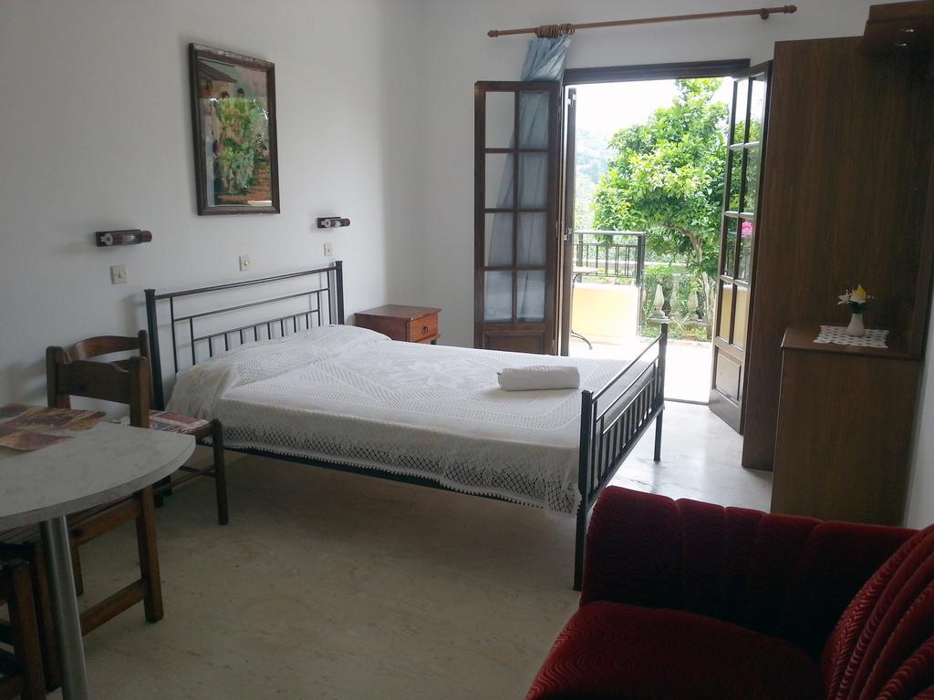 Villa Helen Arillas  Luaran gambar