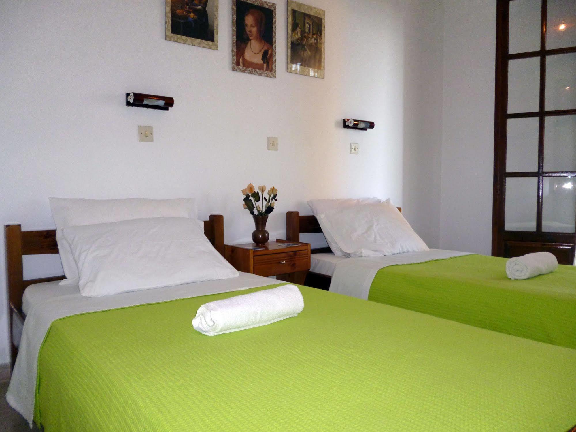 Villa Helen Arillas  Luaran gambar