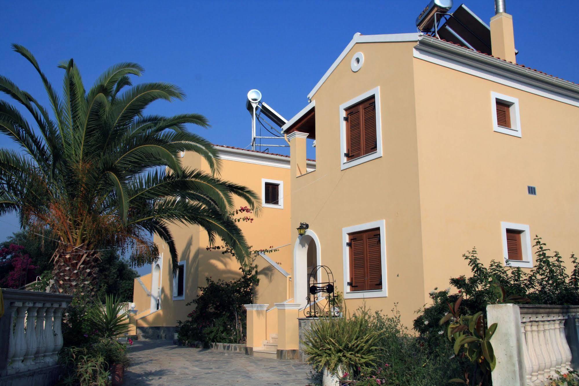 Villa Helen Arillas  Luaran gambar